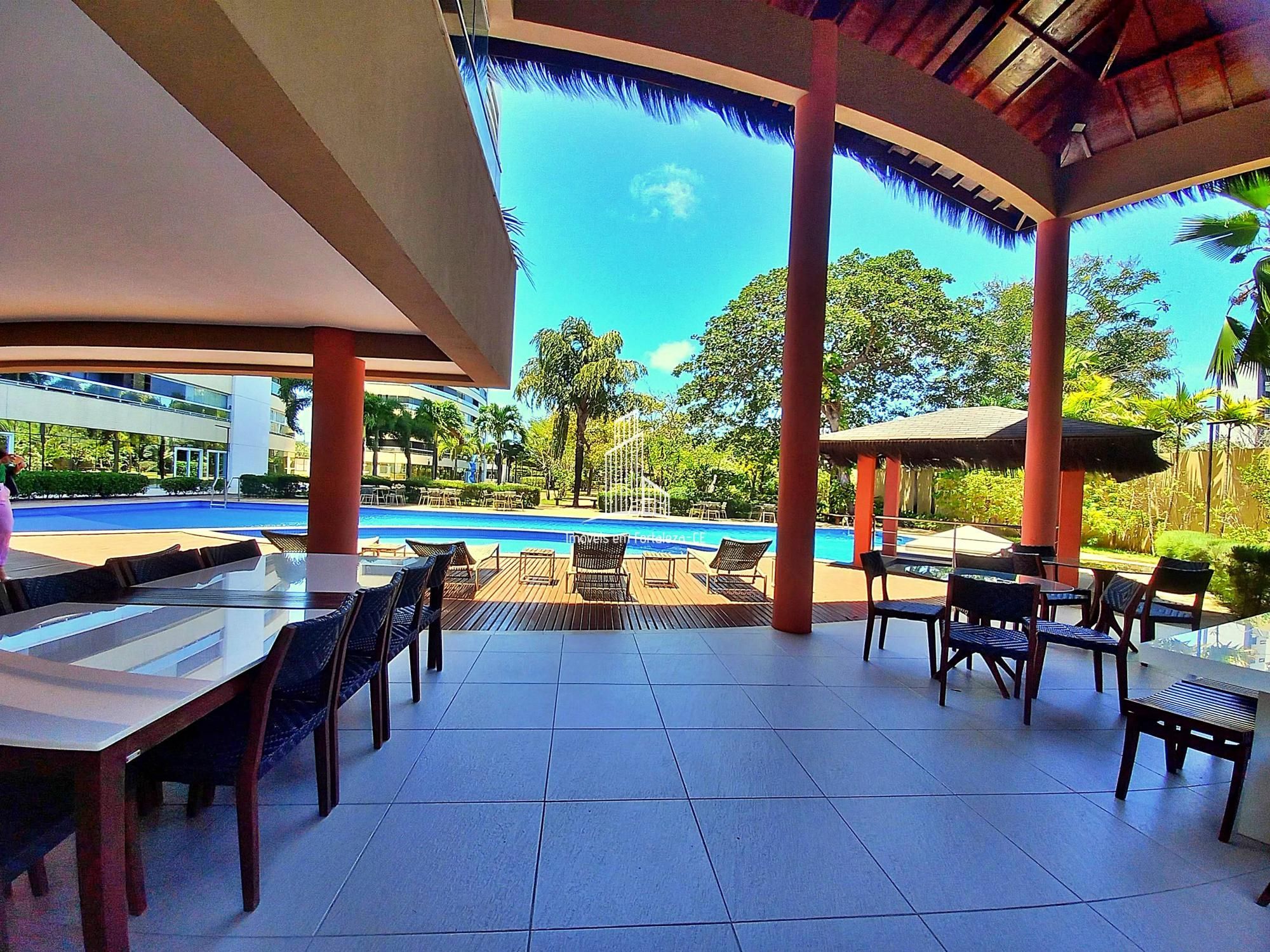 Apartamento de 4 quartos, 248m² no bairro Guararapes, em Fortaleza | Eu Corretor