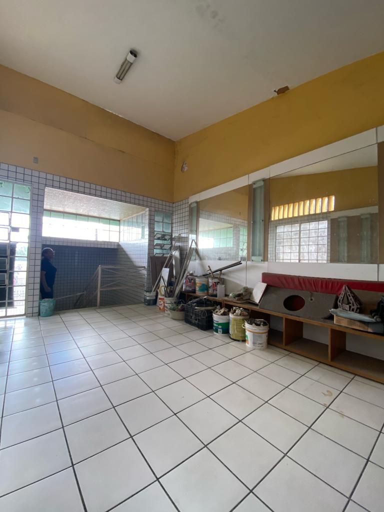 Casa Comercial à venda com 10 quartos, 600m² - Foto 19