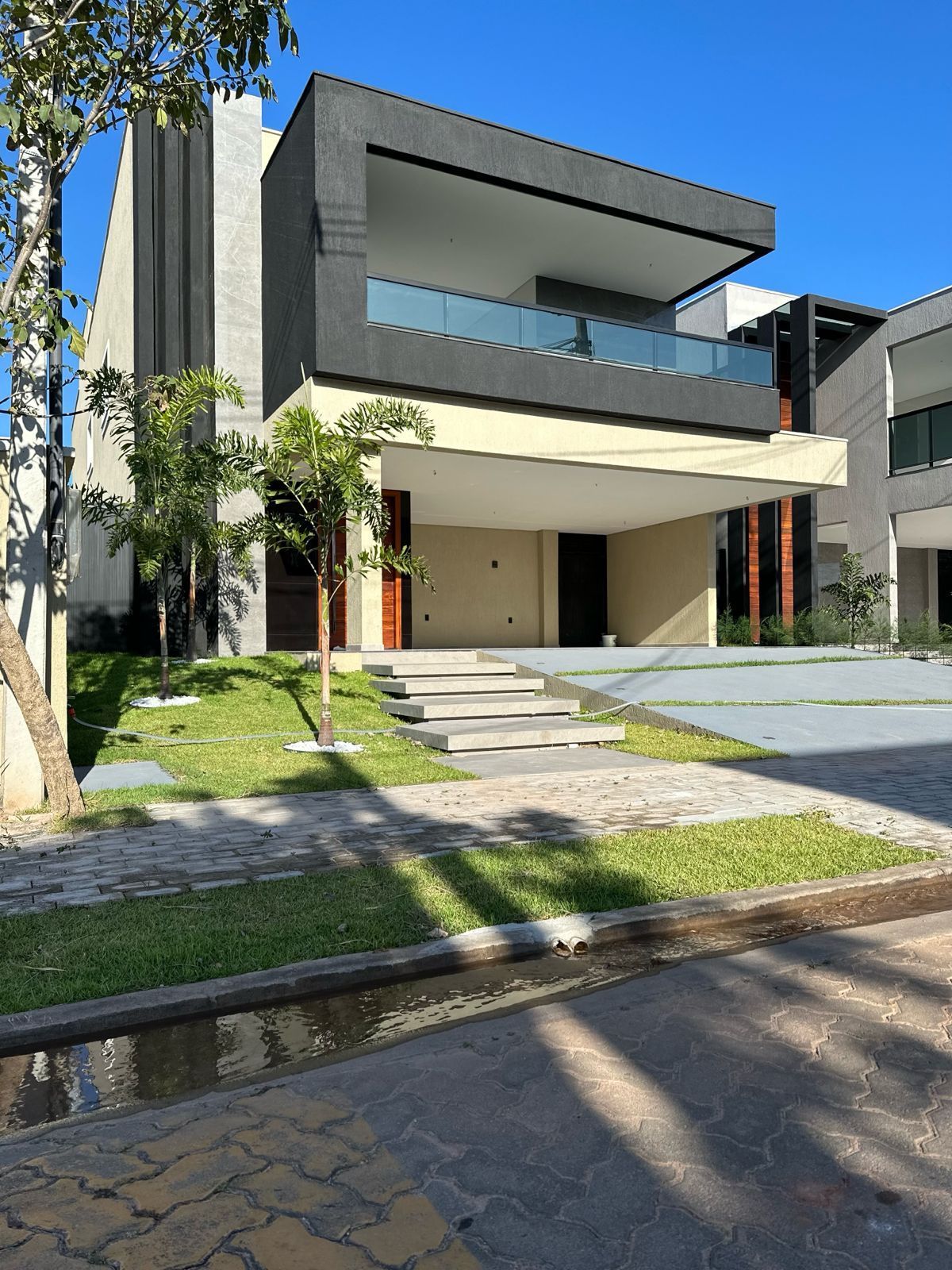 Casa de Condomínio de 5 quartos, 334m² no bairro Cidade Alpha, em Eusébio | Eu Corretor