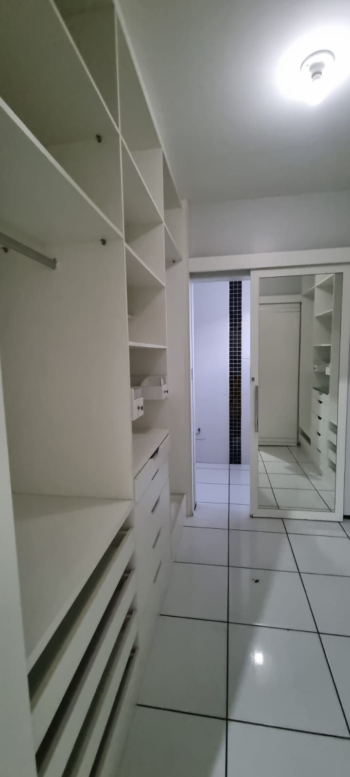 Casa de Condomínio para alugar com 3 quartos, 120m² - Foto 1