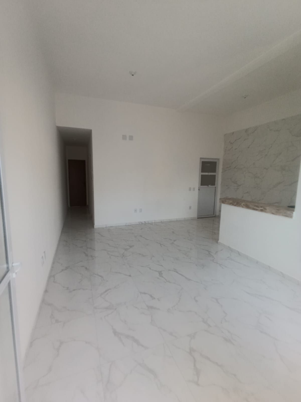 Casa à venda com 2 quartos, 87m² - Foto 2