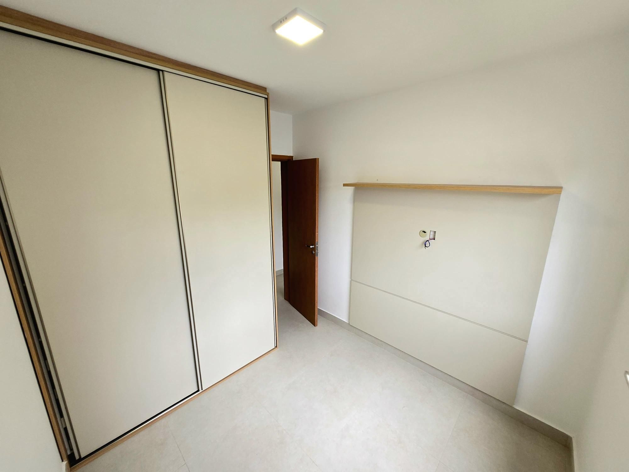 Apartamento para alugar com 3 quartos, 72m² - Foto 7