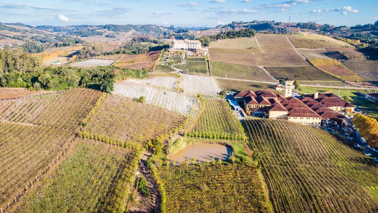 Terreno comercial à venda  no Zona Rural - Bento Gonçalves, RS. Imóveis