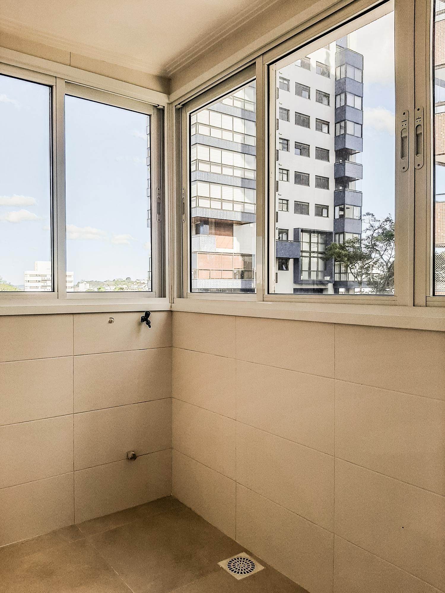 Apartamento à venda com 3 quartos, 109m² - Foto 12