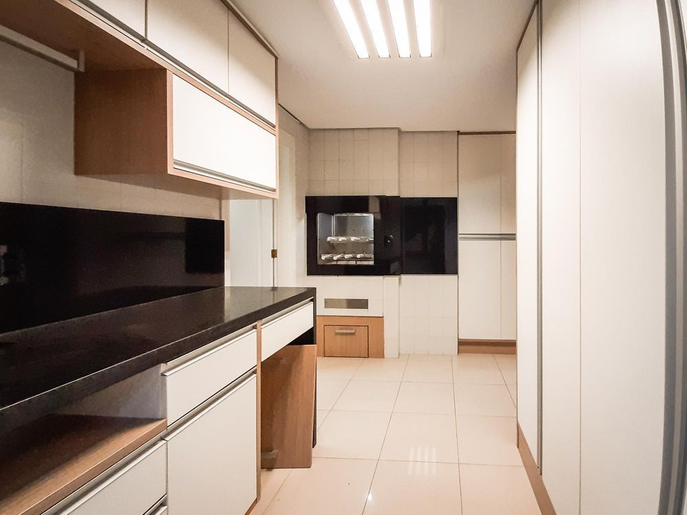 Apartamento à venda com 3 quartos, 203m² - Foto 13