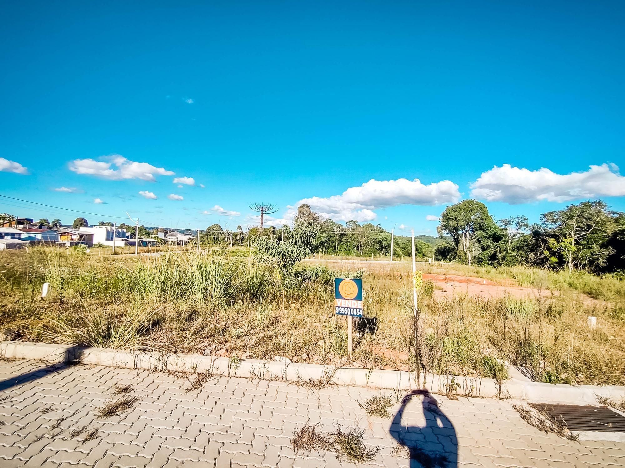 Terreno/Lote à venda  no Santa Helena - Bento Gonçalves, RS. Imóveis