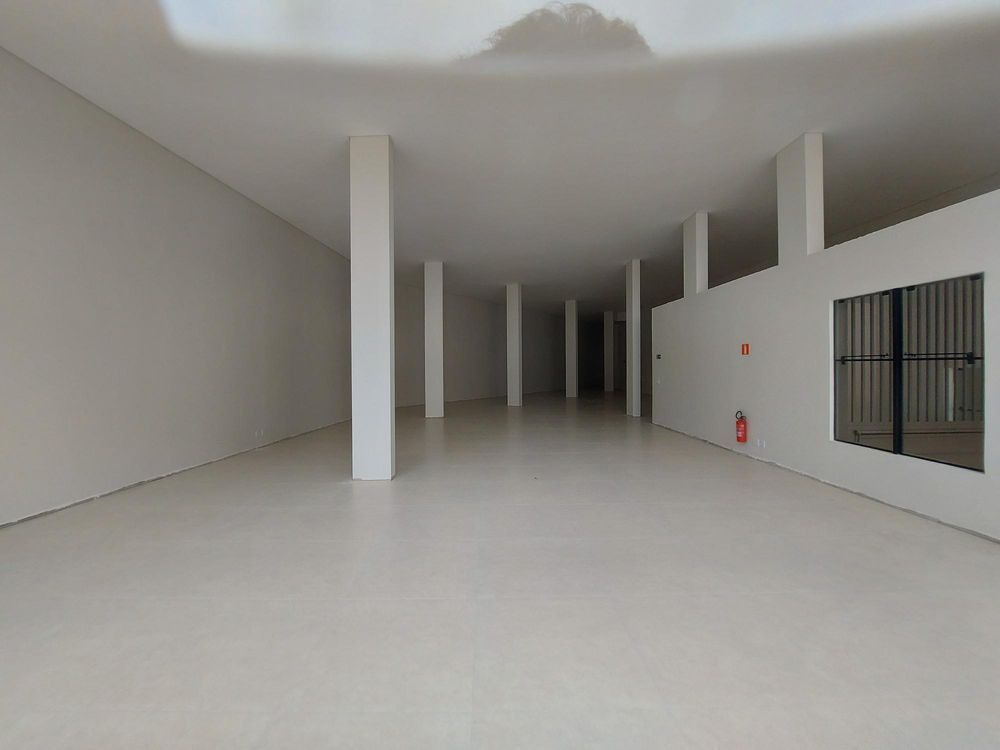 Conjunto Comercial-Sala à venda com 1 quarto, 242m² - Foto 2