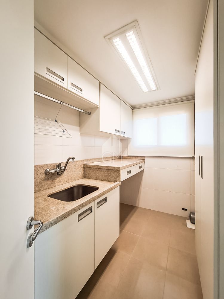 Apartamento à venda com 3 quartos, 143m² - Foto 13