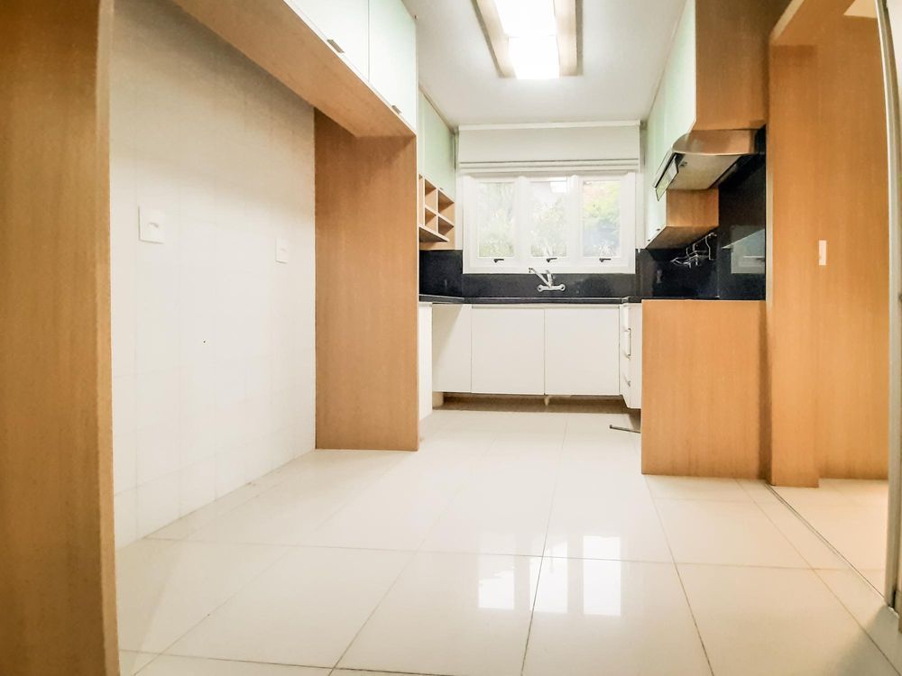 Apartamento à venda com 3 quartos, 203m² - Foto 12