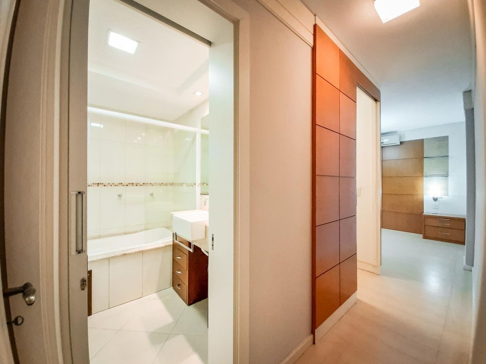 Apartamento à venda com 3 quartos, 203m² - Foto 19