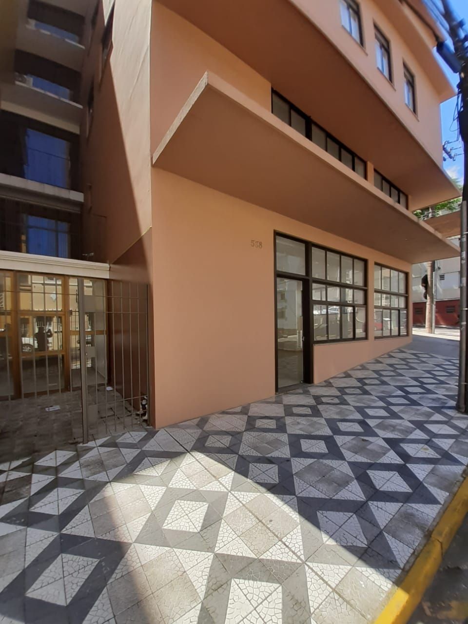 Loja-Salão para alugar, 185m² - Foto 1