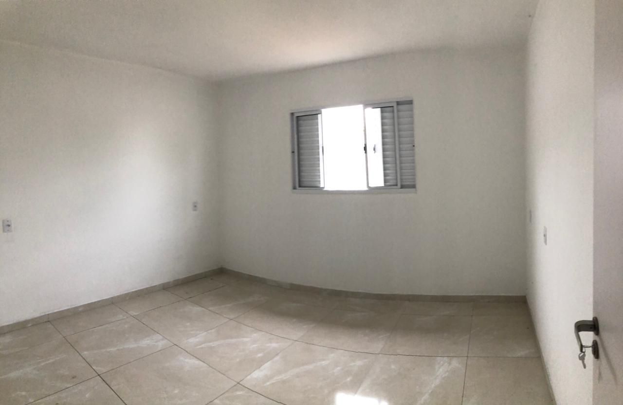 Casa à venda com 2 quartos, 140m² - Foto 6