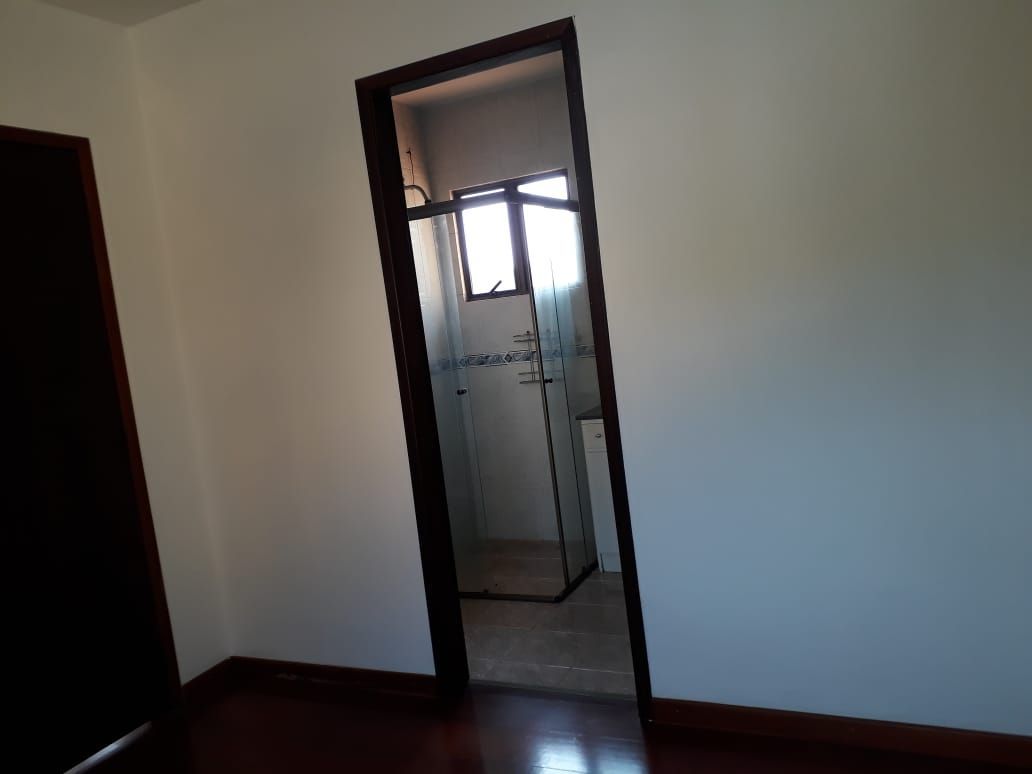 Sobrado à venda com 4 quartos, 288m² - Foto 14