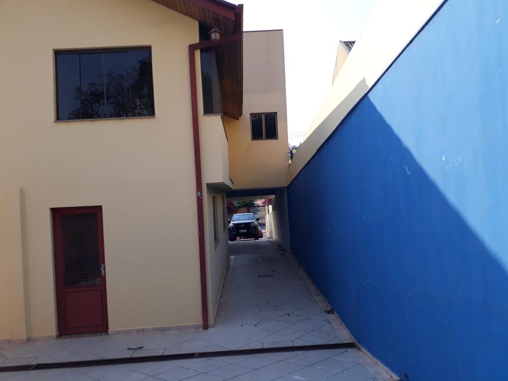 Sobrado à venda com 4 quartos, 288m² - Foto 3