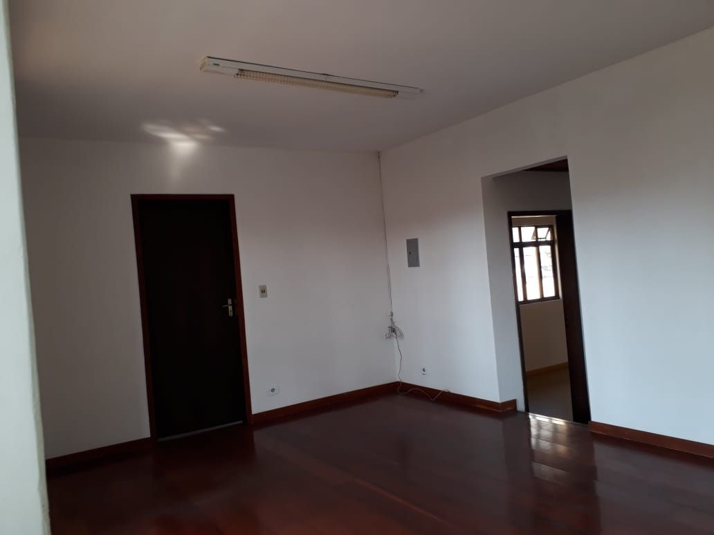 Sobrado à venda com 4 quartos, 288m² - Foto 18