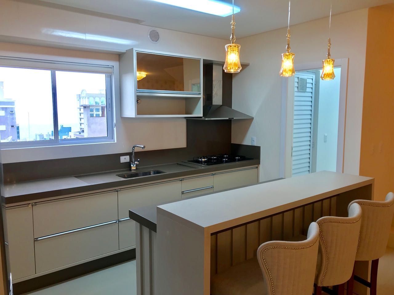 Apartamento à venda com 4 quartos, 266m² - Foto 4