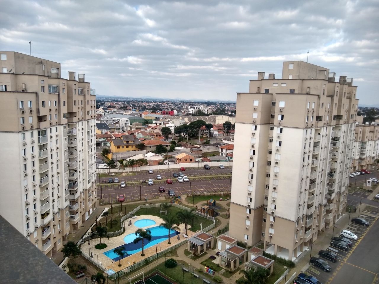 Apartamento à venda com 3 quartos, 131m² - Foto 2