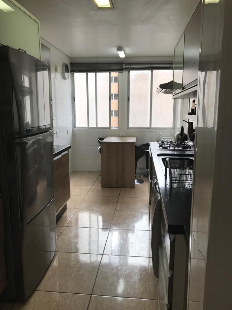 Apartamento à venda com 3 quartos, 140m² - Foto 2