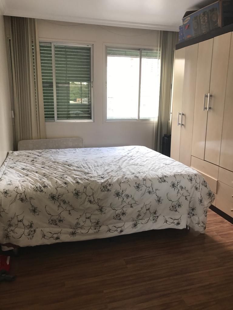 Apartamento à venda com 3 quartos, 140m² - Foto 8