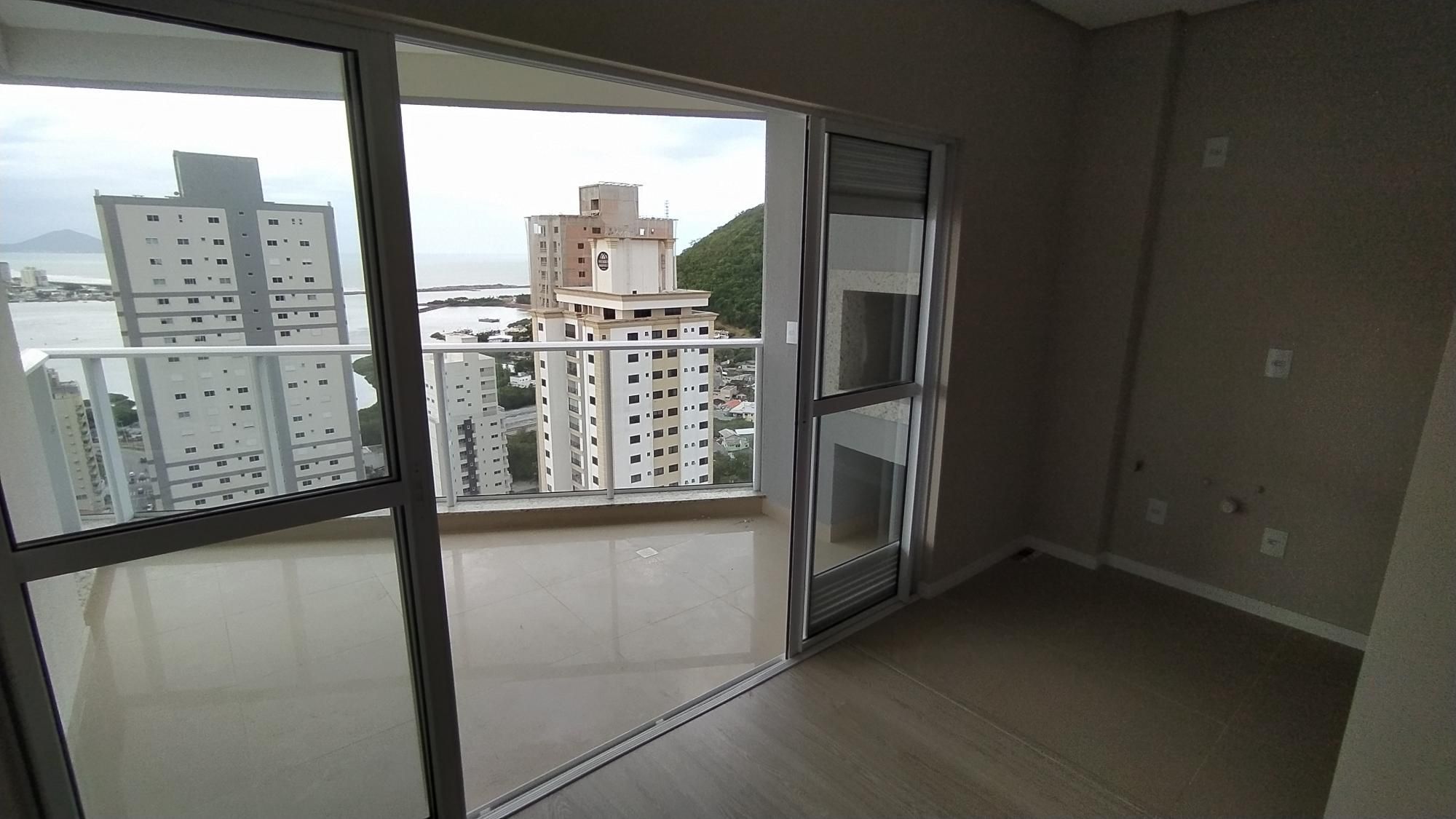 Apartamento à venda com 2 quartos, 79m² - Foto 1