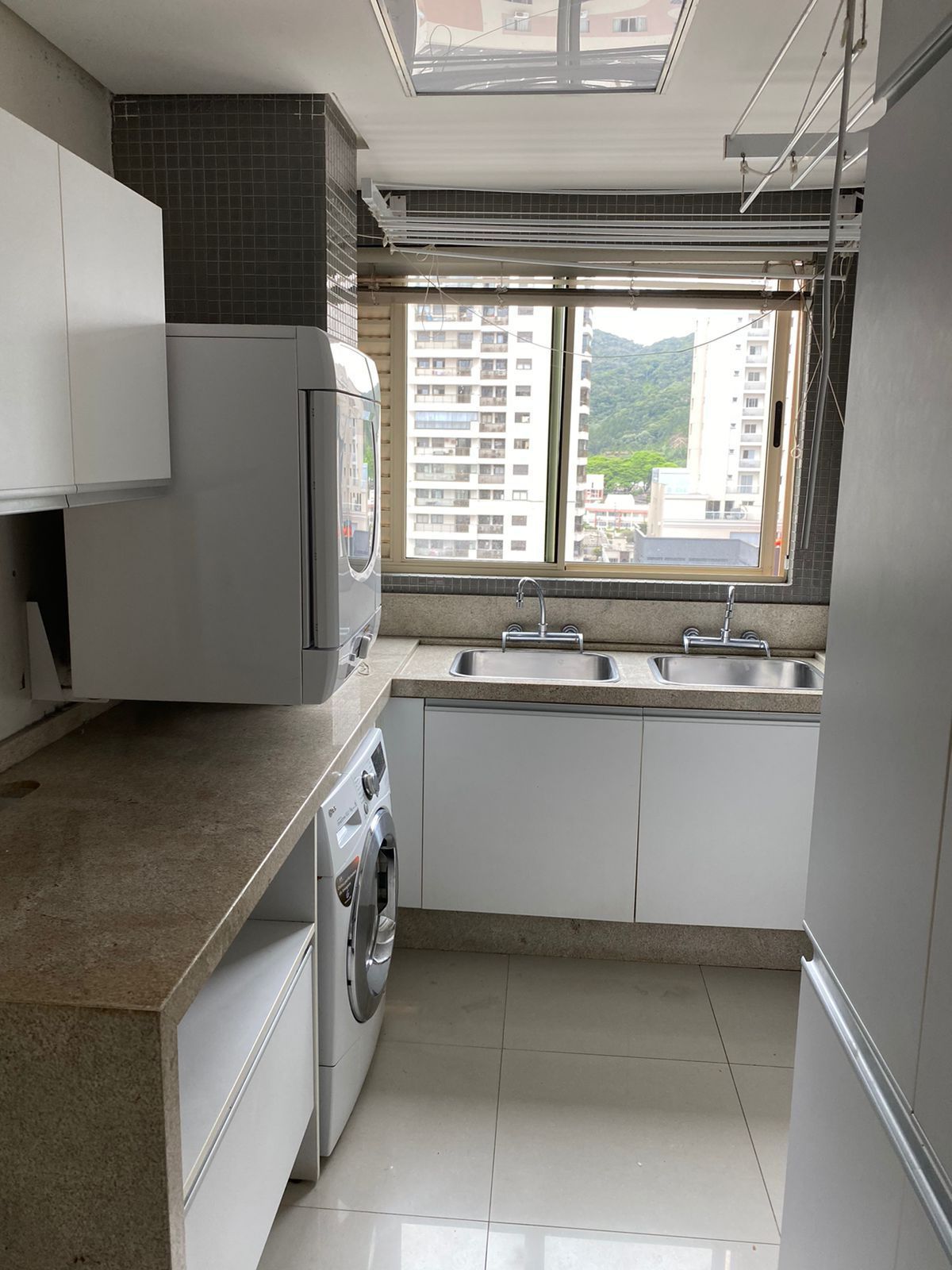 Apartamento à venda com 3 quartos, 230m² - Foto 13