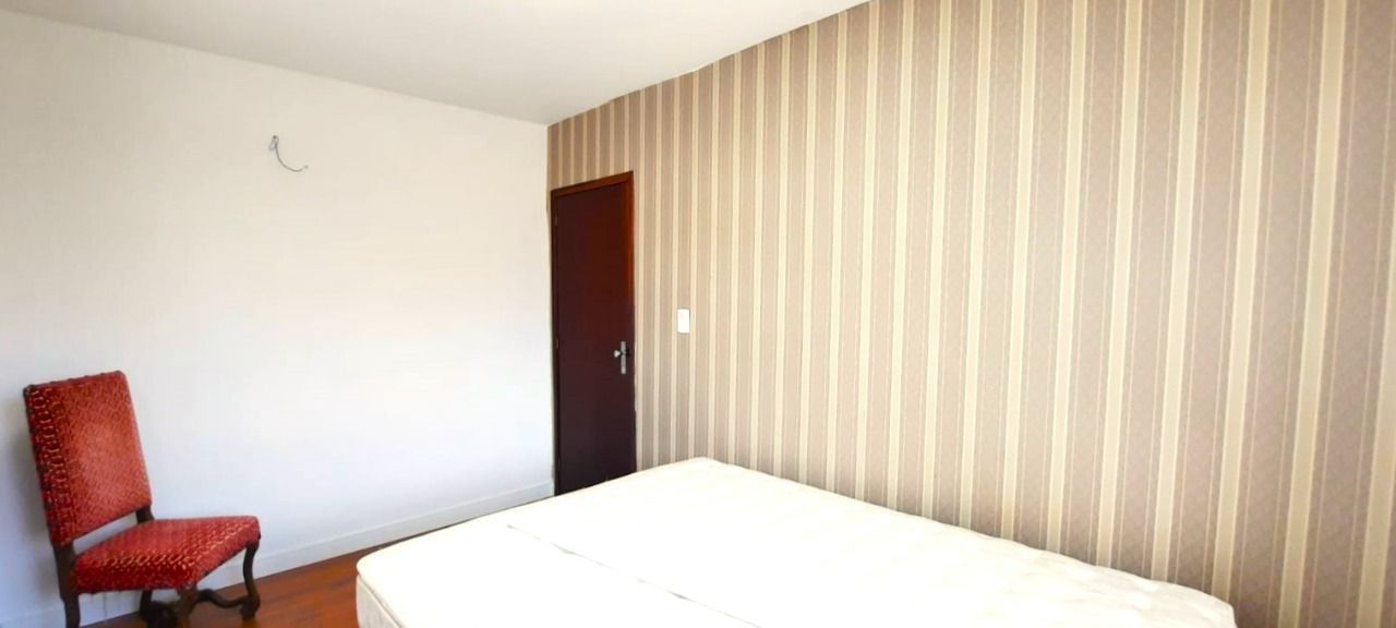 Casa à venda com 4 quartos, 260m² - Foto 19