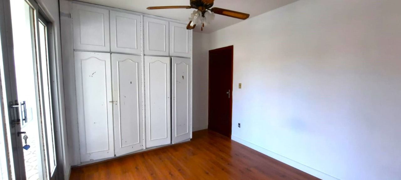 Casa, 4 quartos, 260 m² - Foto 13