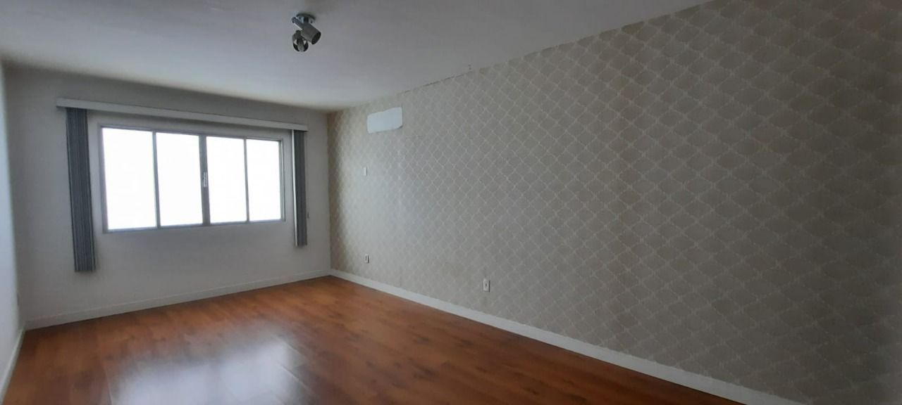 Casa, 4 quartos, 260 m² - Foto 12