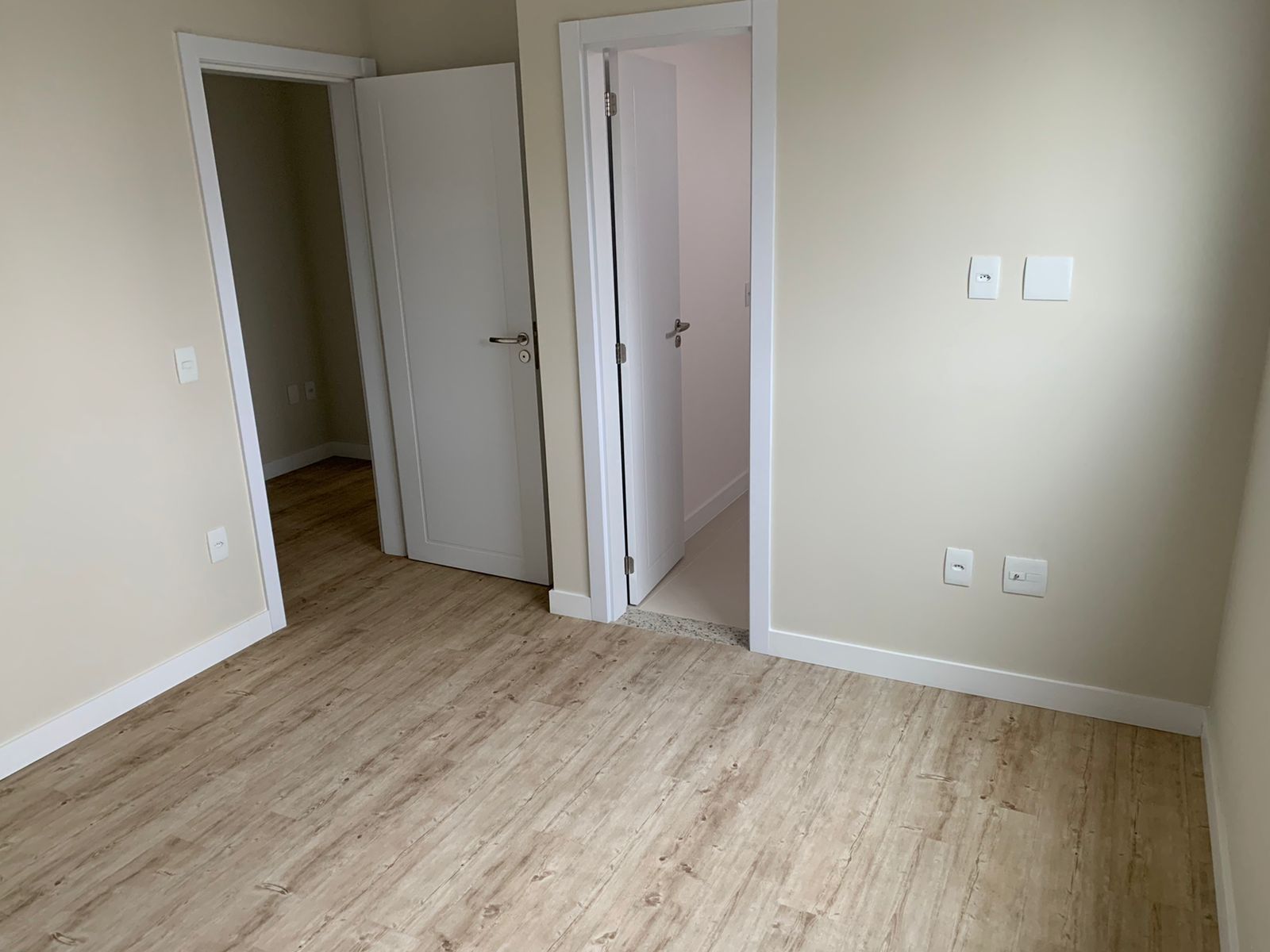 Apartamento à venda com 4 quartos, 165m² - Foto 5