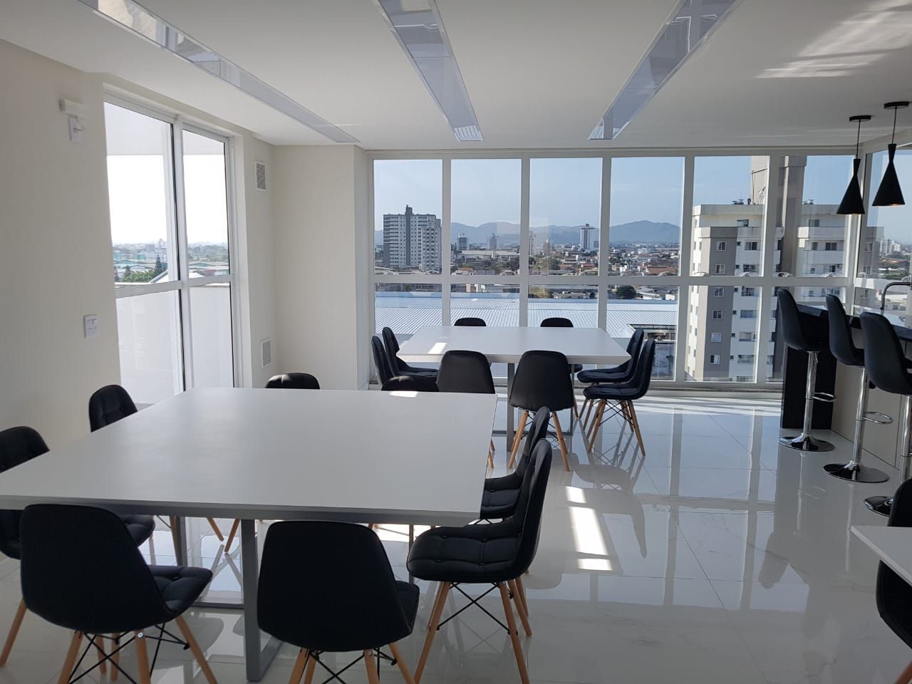 Apartamento à venda com 2 quartos, 74m² - Foto 5