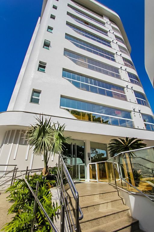Cobertura à venda com 4 quartos, 230m² - Foto 1