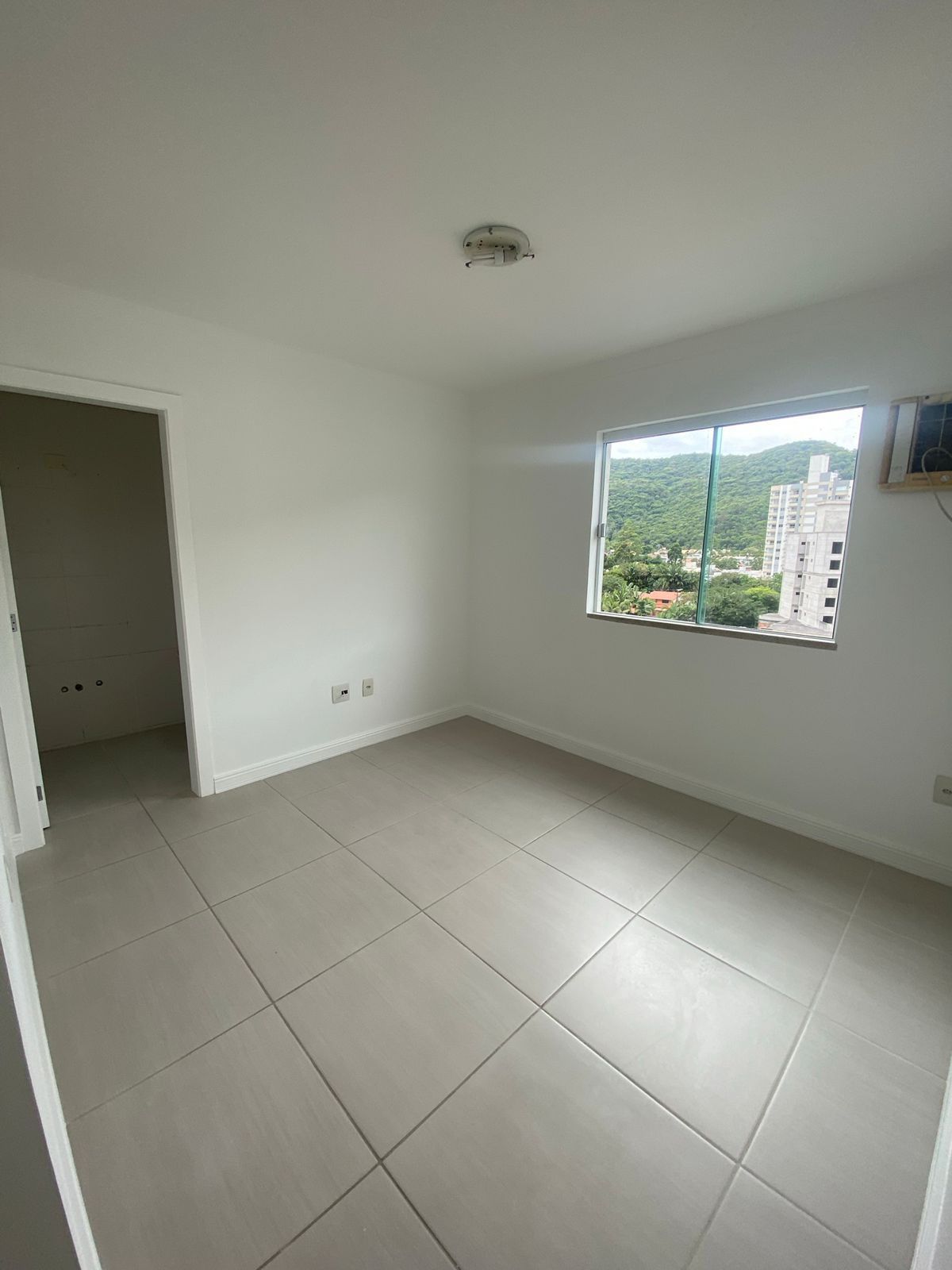 Apartamento à venda com 2 quartos, 62m² - Foto 9