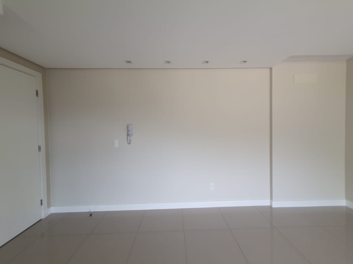 Apartamento à venda com 2 quartos, 70m² - Foto 28