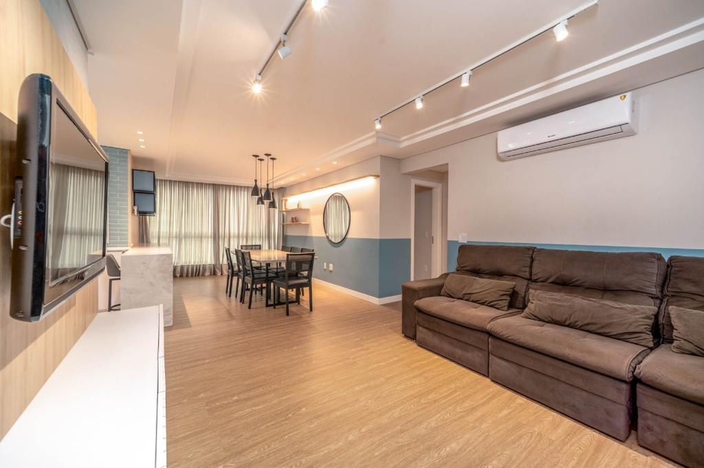 Apartamento à venda com 3 quartos, 121m² - Foto 2