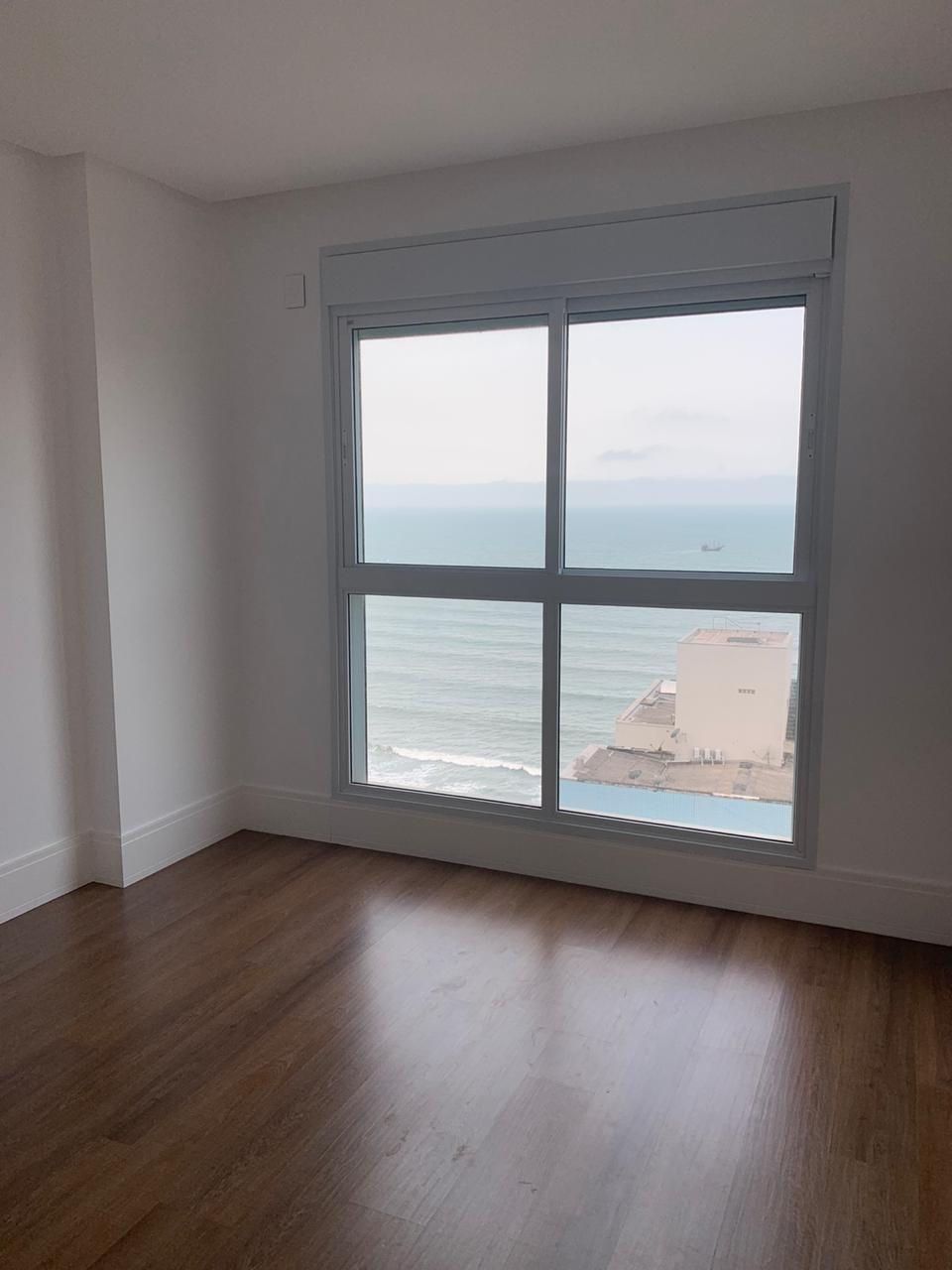 Apartamento à venda com 3 quartos, 151m² - Foto 7