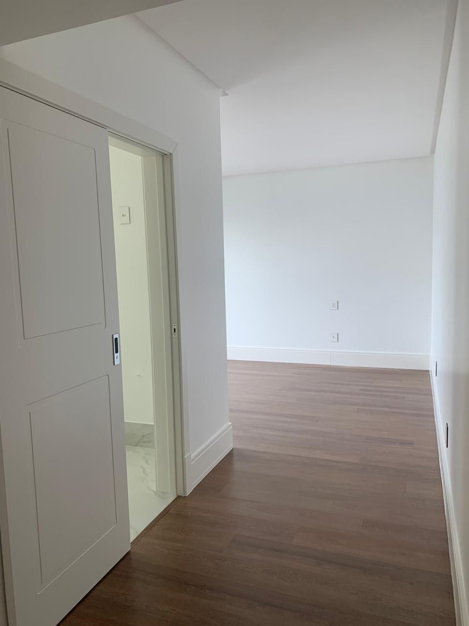 Apartamento à venda com 3 quartos, 151m² - Foto 9