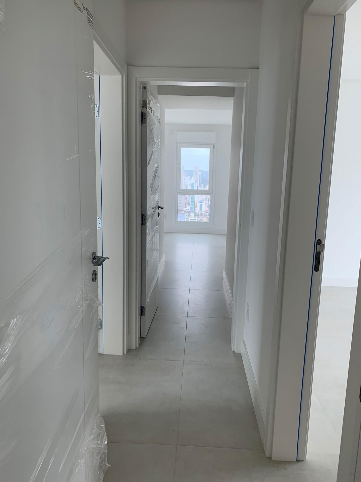 Apartamento à venda com 3 quartos, 137m² - Foto 13