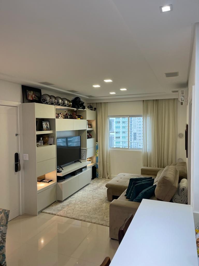 Apartamento à venda com 3 quartos, 121m² - Foto 4