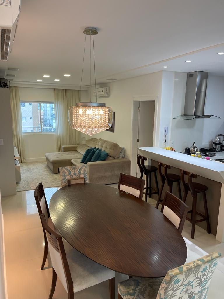 Apartamento à venda com 3 quartos, 121m² - Foto 8