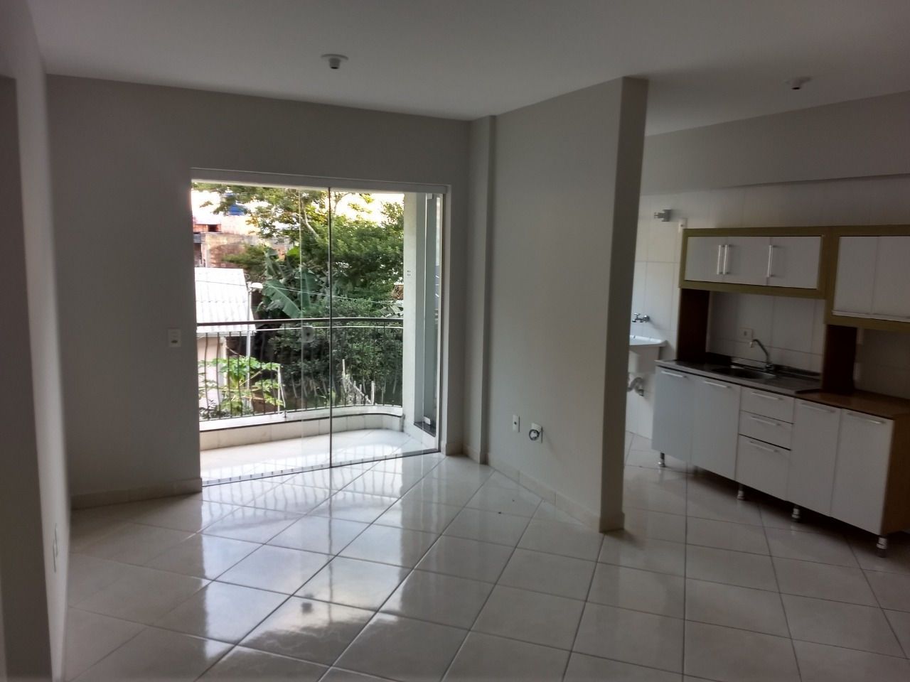 Apartamento à venda com 2 quartos, 57m² - Foto 2