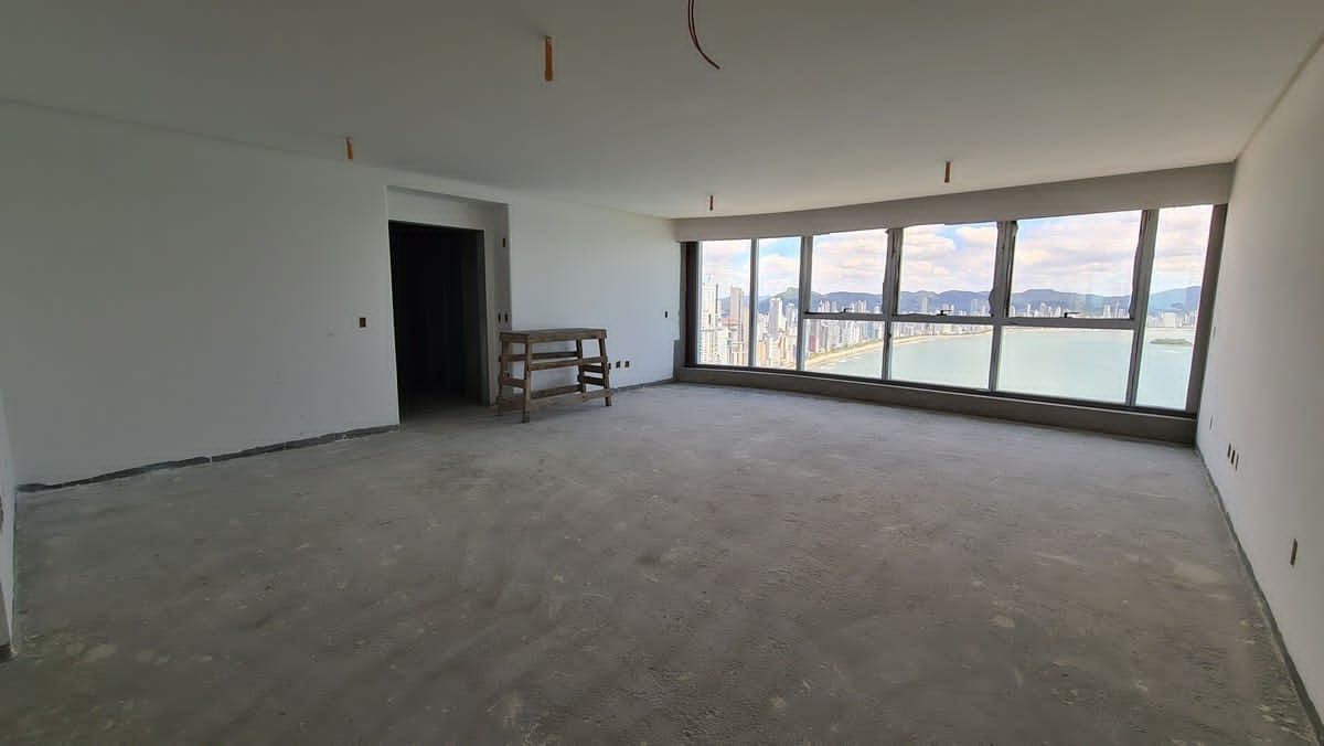 Apartamento à venda com 4 quartos, 257m² - Foto 19