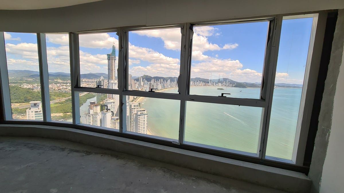 Apartamento à venda com 4 quartos, 257m² - Foto 7