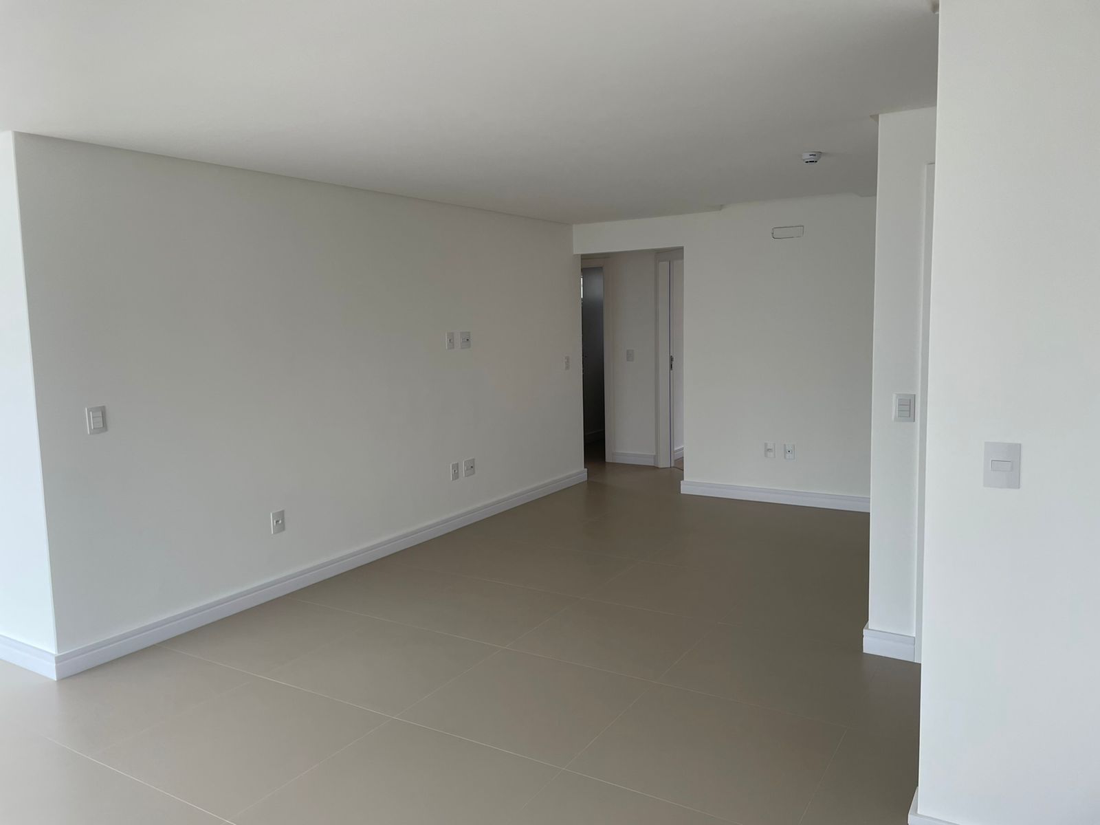 Apartamento à venda com 3 quartos, 98m² - Foto 6