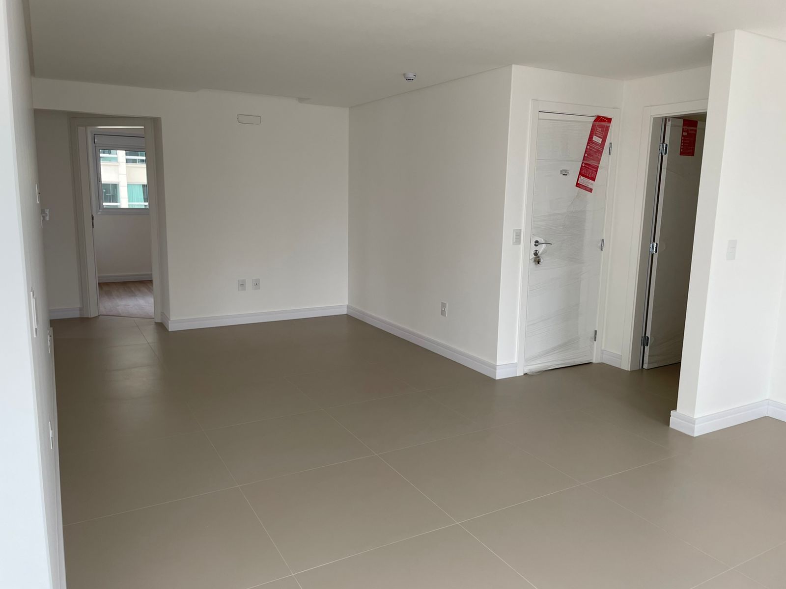 Apartamento à venda com 3 quartos, 98m² - Foto 5