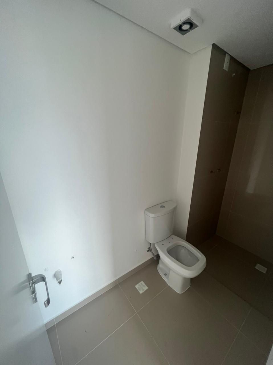 Apartamento à venda com 2 quartos, 62m² - Foto 11