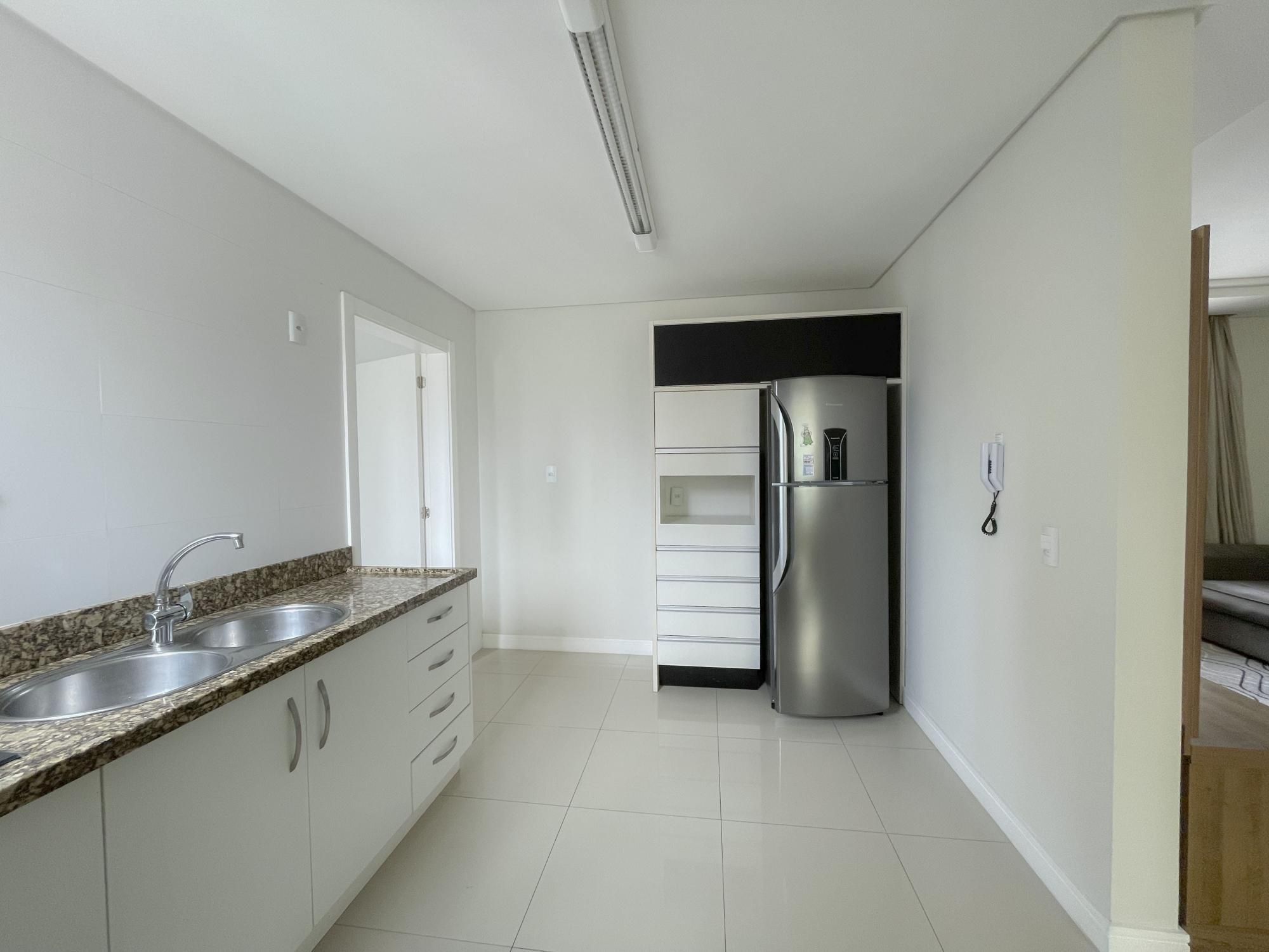 Apartamento à venda com 4 quartos, 143m² - Foto 11