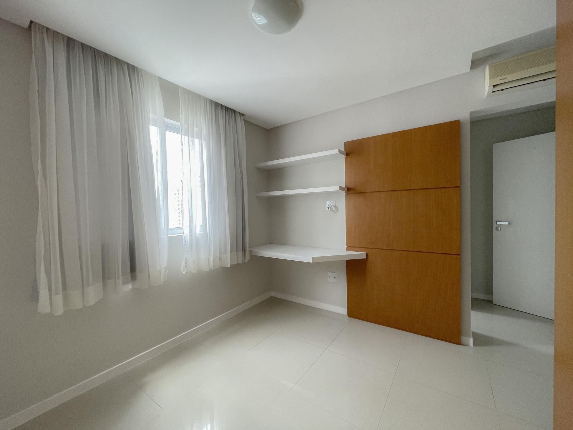 Apartamento à venda com 4 quartos, 143m² - Foto 17