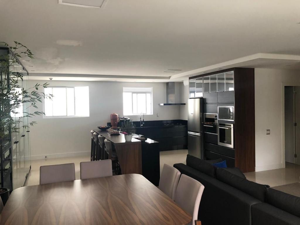 Apartamento à venda com 4 quartos, 149m² - Foto 4