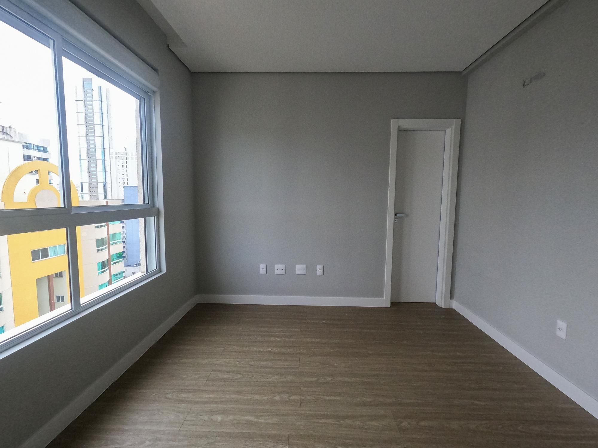 Apartamento à venda com 4 quartos, 143m² - Foto 27