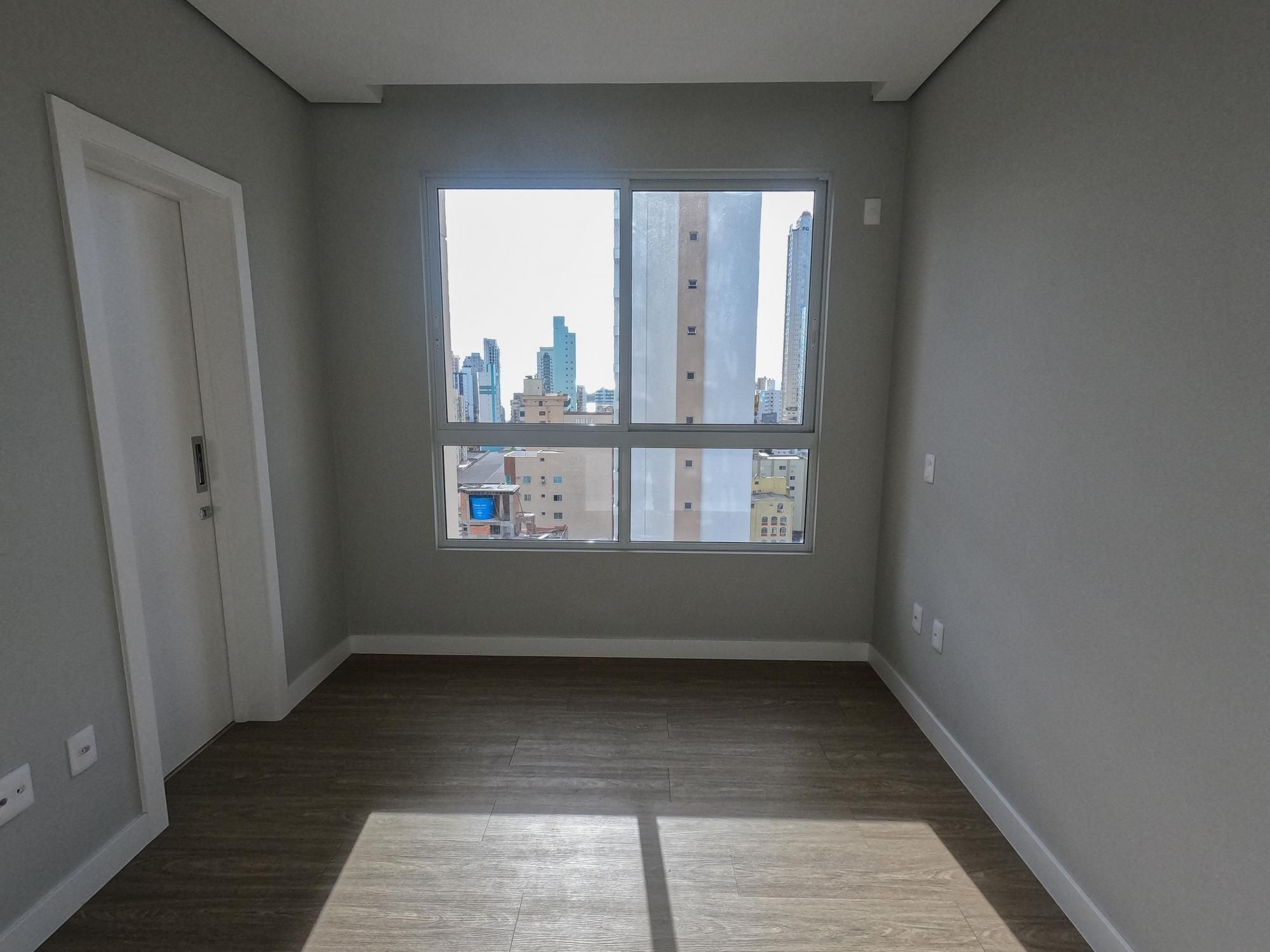 Apartamento à venda com 4 quartos, 143m² - Foto 26